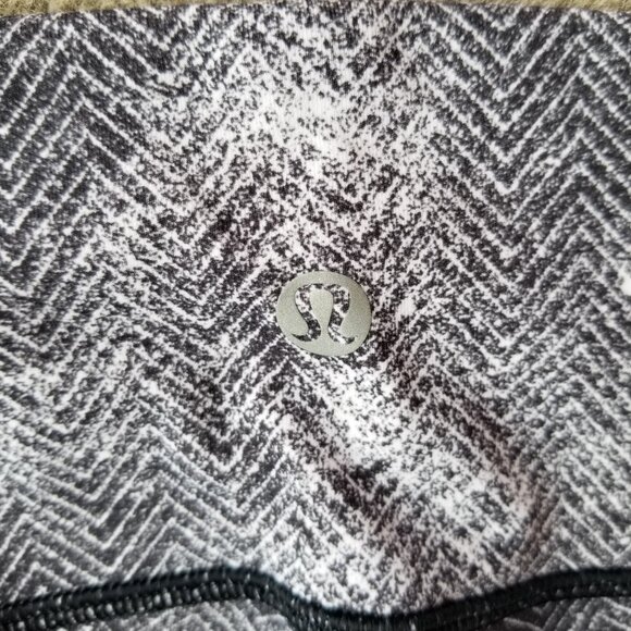 Lululemon Wunder Under Pant 29" Hi-Rise Luon Spray Jacquard White Black, size 4 - Picture 3 of 8